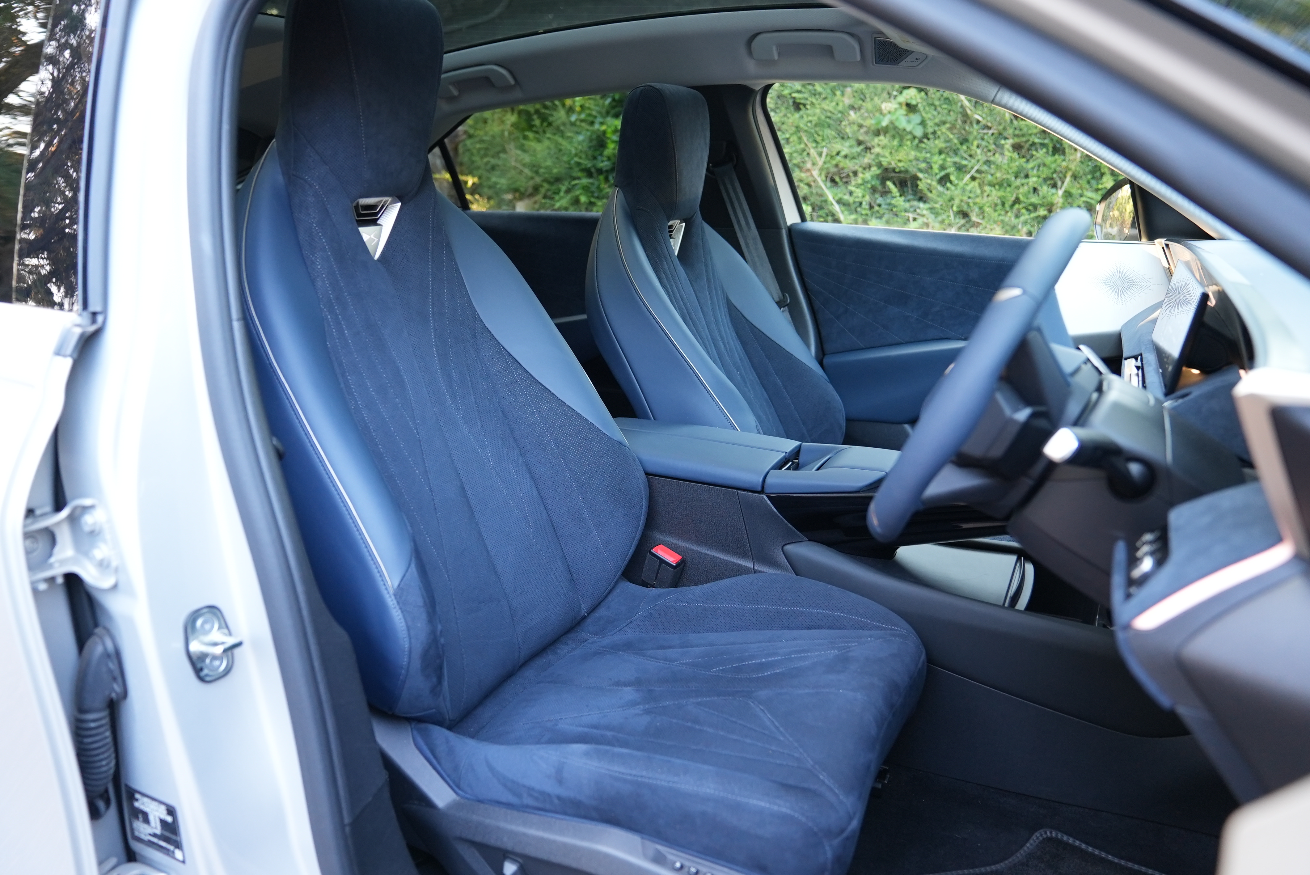 DS No8 ESTATE 191kW Pallas 74kWh 5dr Auto